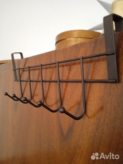 Вешалка навесная с крючками на дверку шкафа