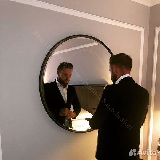 Круглое зеркало в черной раме Luciole