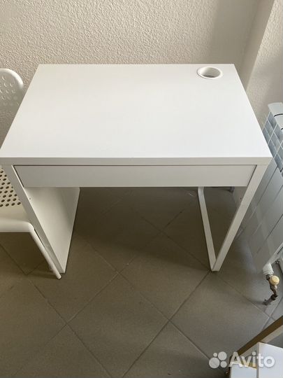 Письменный стол IKEA
