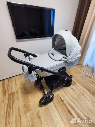 Коляска 3 в 1 Tutis Uno 3+ и база-изофикс