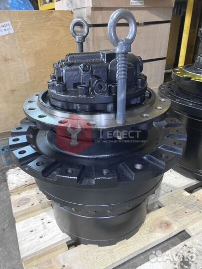 Бортовой редуктор Hitachi ZX240-3G 9256989