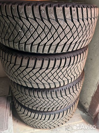 Goodyear UltraGrip Arctic 2 235/45 R18