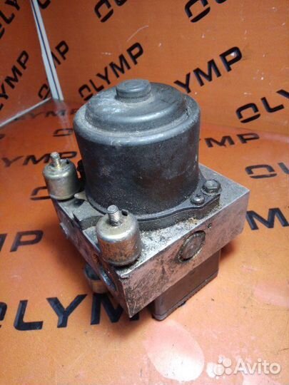 Блок abs Toyota Land Cruiser Prado KZJ95 1KZ-TE