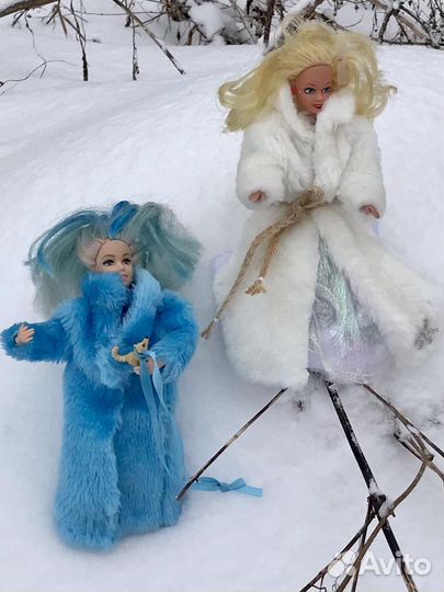 Пакетом 3 Барби +шубки+комплект одежды ценаза все