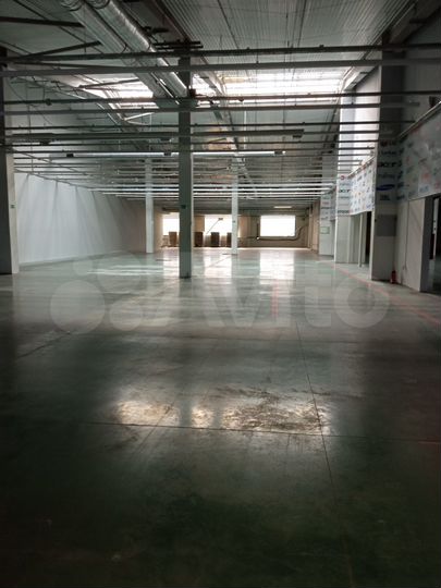 Торговая площадь, 2500 м²