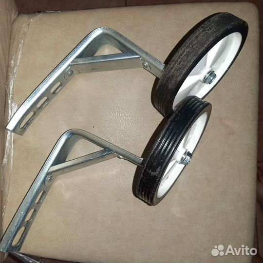 Дополнительные колеса для велосипеда