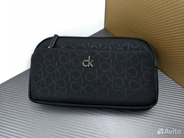 Поясная сумка Calvin Klein чёрная