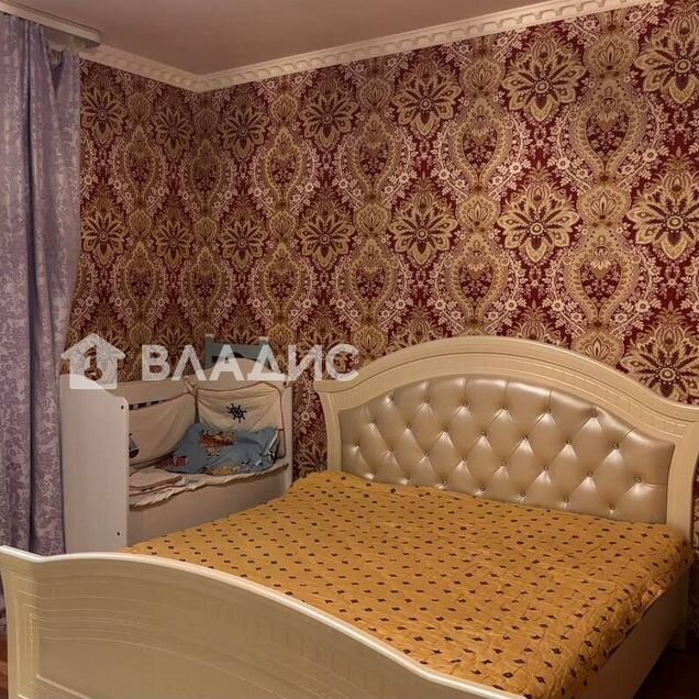 Дом 200 м² на участке 3 сот.