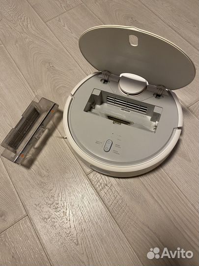 Робот-пылесос Xiaomi Mi Robot Vacuum Cleaner