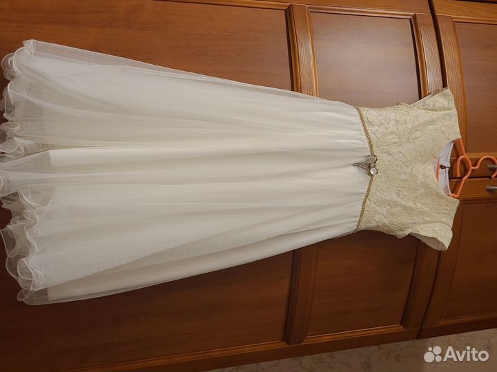 Платье для девочки праздничное