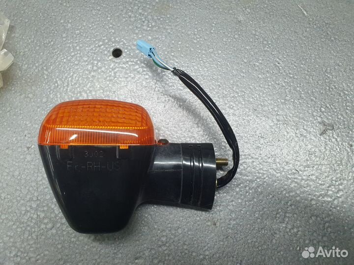 Поворотник передний правый Yamaha Fazer 1000 USA