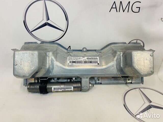 Подушка безопасности коленная Mercedes W204