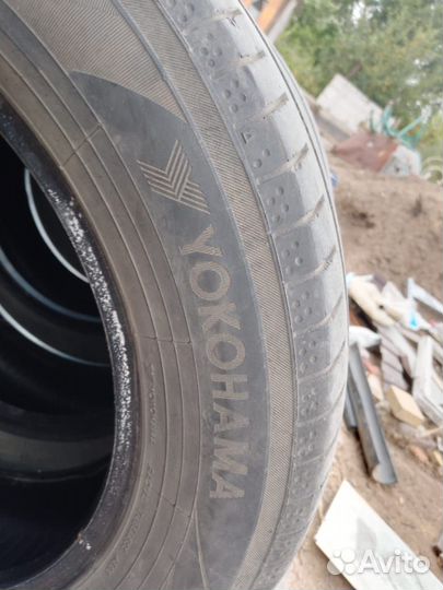 Yokohama BluEarth-A 195/65 R15 и 195/65 R15 91V