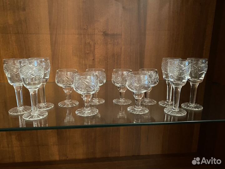 Хрустальные рюмки