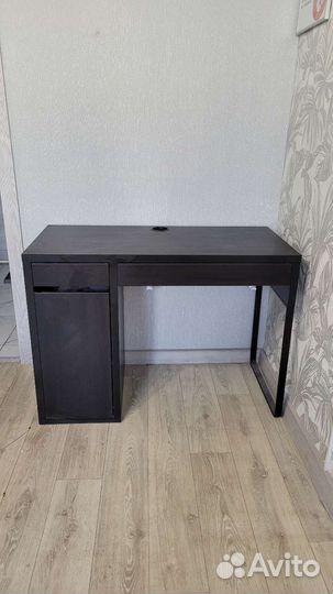 Письменный стол IKEA микке