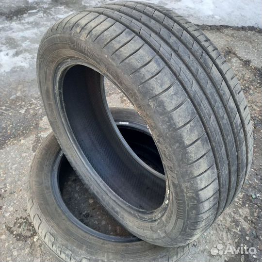 Goodyear EfficientGrip 215/50 R17