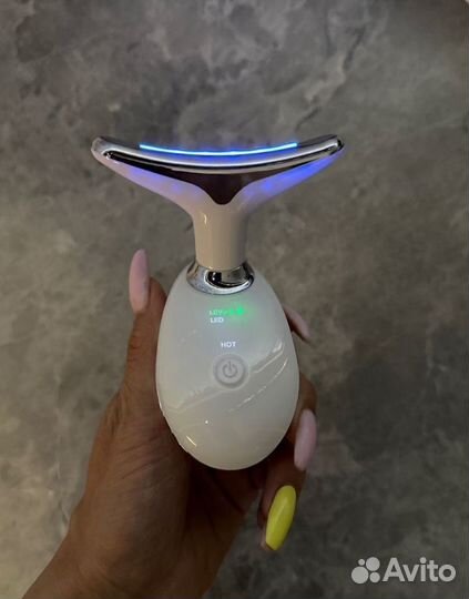 Массажер для лифтинга лица и шеи с миостимуляцией