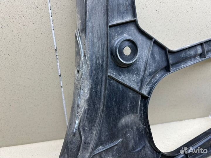 Направляющая заднего бампера левая Audi A3 8V czca