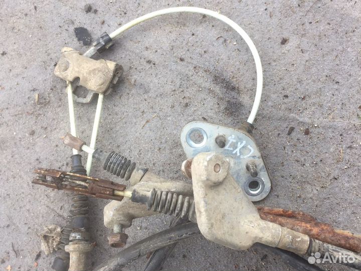 Трос стояночного тормоза Мазда CX-7