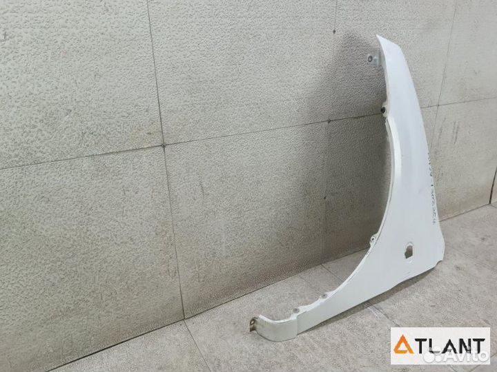 Крыло переднее левое mitsubishi minica