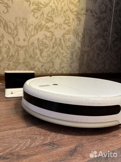 Робот-пылесос Xiaomi Mijia Sweeping Vacuum Cleaner