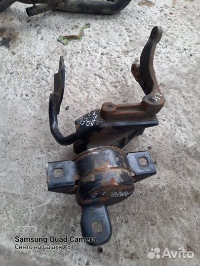 Подушка двигателя Chevrolet Aveo T250 1.2 B12S1