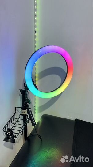 Кольцевая лампа новая 33 см