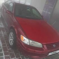 Toyota Camry 2.2 AT, 1998, битый, 225 000 км, с пробегом, цена 210 000 руб.