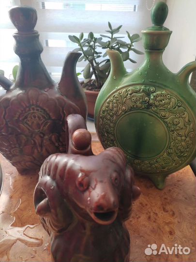 Глиняный кувшин для вина. Козерог