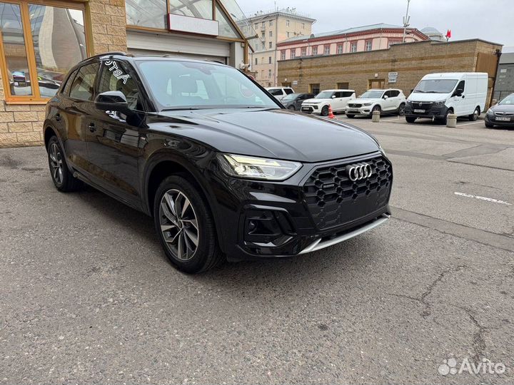 Audi Q5 2.0 AMT, 2024, 3 721 км