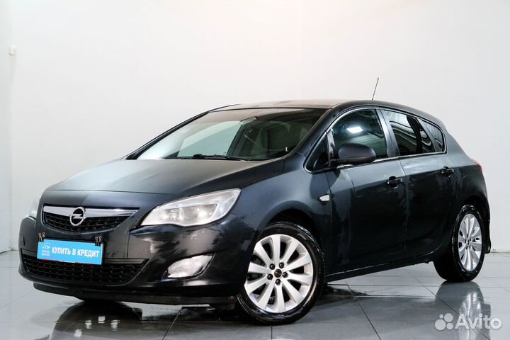 Opel Astra 1.6 МТ, 2011, 220 000 км