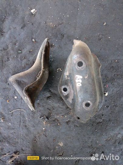 Кронштейн опоры двигателя Audi 80 B2