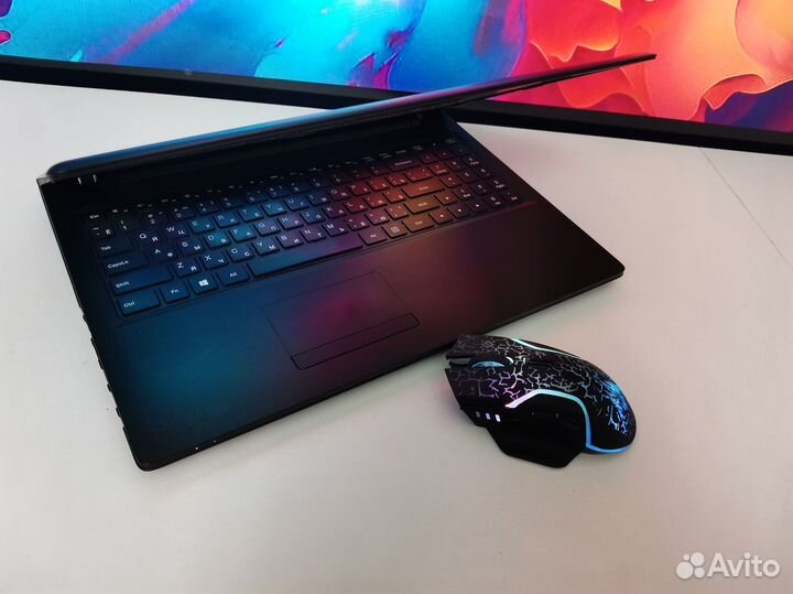 Мощный игровой с 8 гигами Lenovo, 2-видюхи
