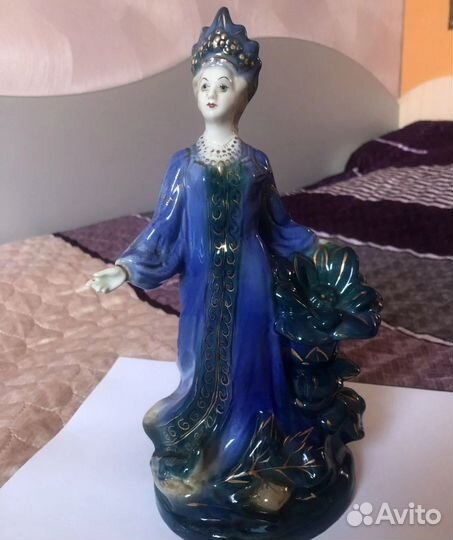 Статуэтка хозяйка медной горы. Старая Гжель. СССР