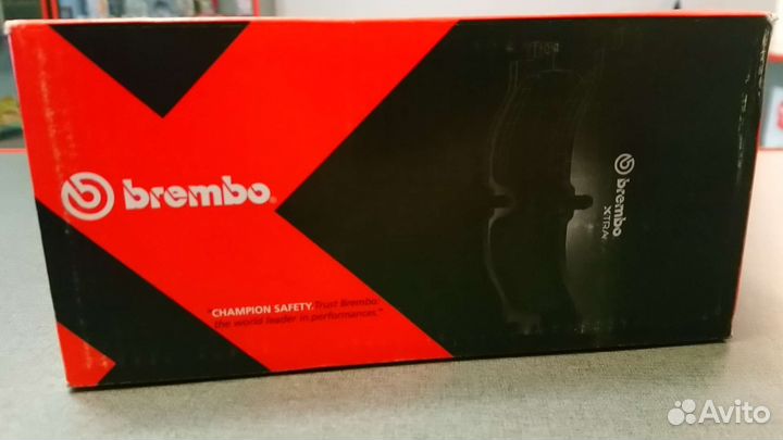 Колодки тормозные передние Brembo Xtra, P68047X