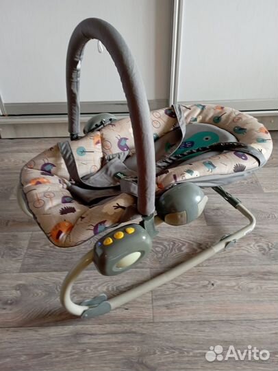 Шезлонг детский