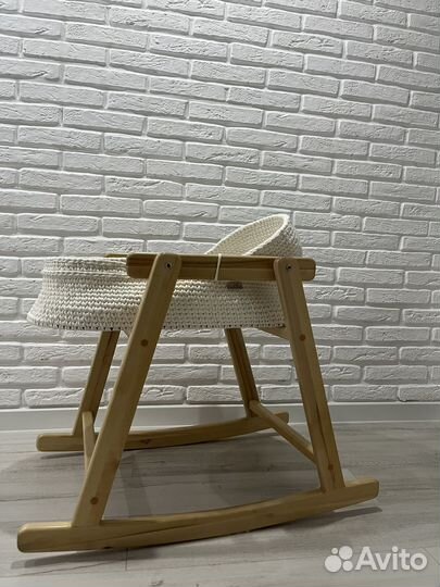 Вязанная люлька