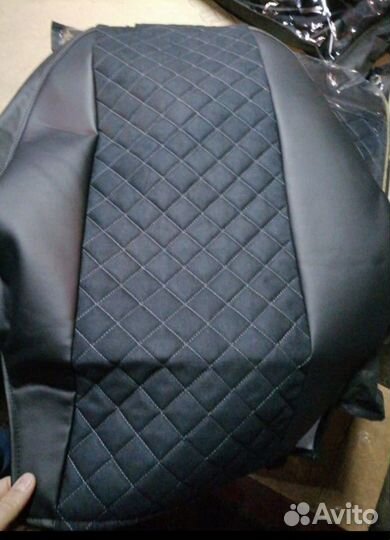 Чехлы на logan