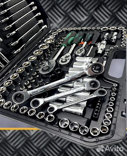 Набор инструментов для авто новый, 151 предмет