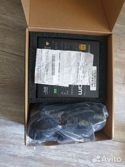 Блок питания gigabyte GP-P750GM