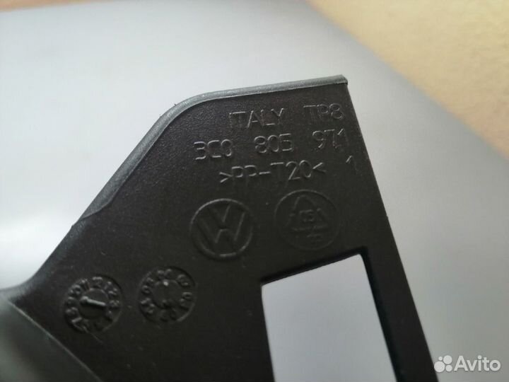 Воздуховод Volkswagen Passat