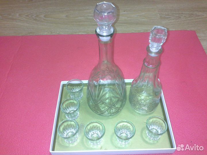 Графины, стопки, вазы д/фруктов, кувшин и стаканы