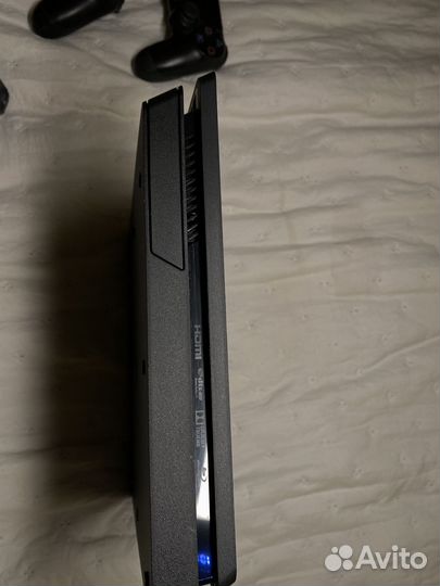 Sony playstation 4 slim