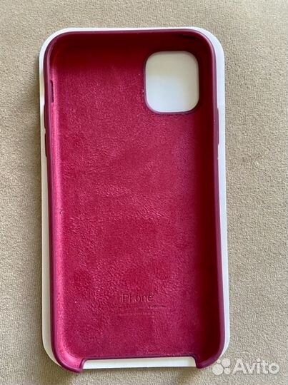 Чехол на iPhone 11