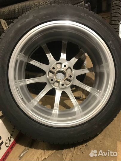 R20 Continental ContiWinterContact TS 830P SUV 275/45, PCD 5x112 DIA 72.6