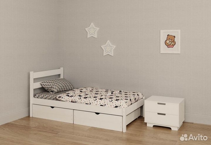 Подростковая кровать из цельного массива дерева