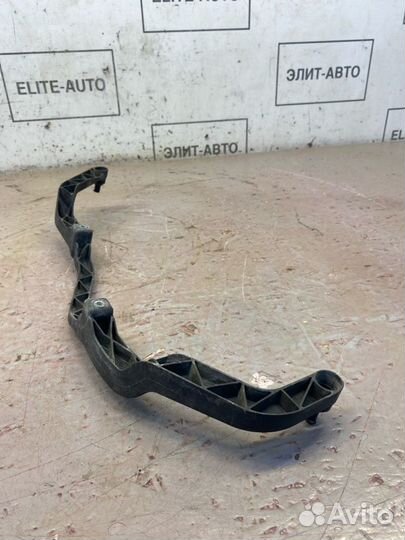 Кронштейн Bmw X5 E70 4.8 2008