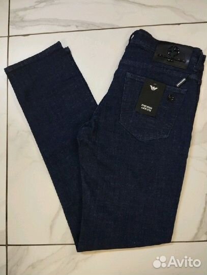 Джинсы Armani Exchange