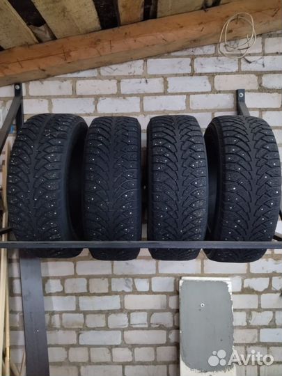 Finalist F109 215/60 R16