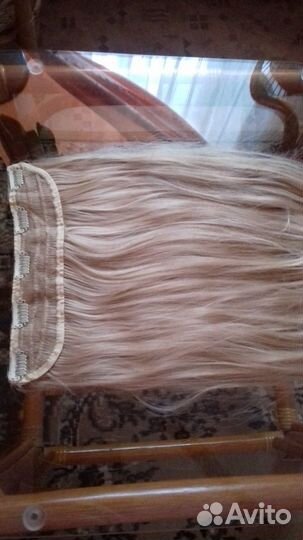 Волосы для наращивания на заколках светлые